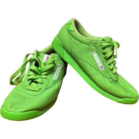 reebok lime green shoes